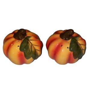 Pumpkin Salt & Pepper Shakers